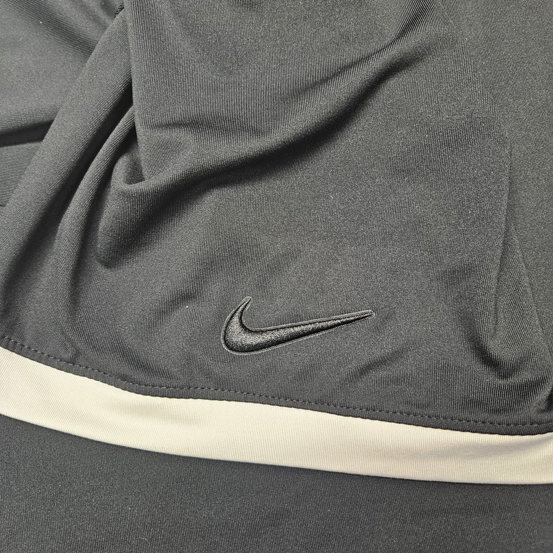 Nike Men's Dri-FIT T-Shirt Black With White Accents Logo Short Sleeves Size 2XL gallery