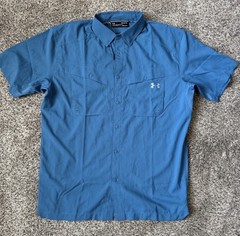 Mens Under Armour Heat Gear Loose Super Lightweight Vented Button Down Shirt Med