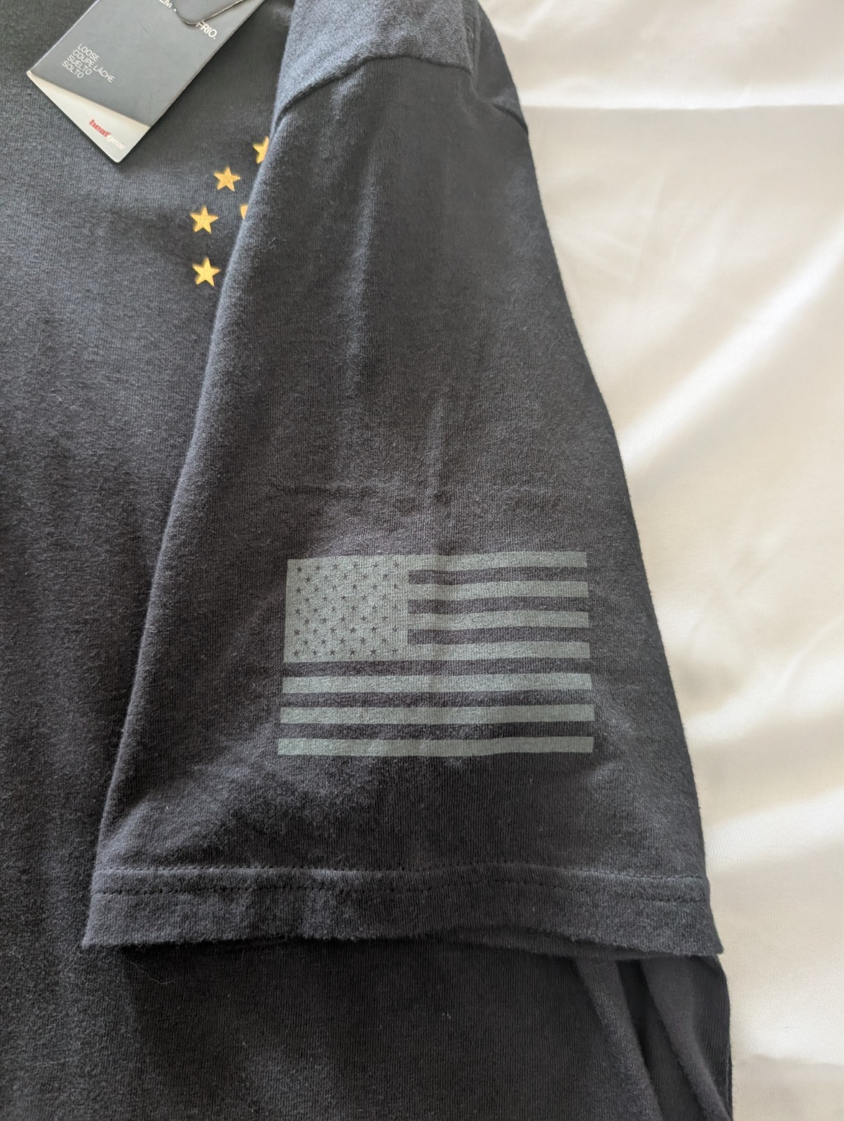 MENS UNDER ARMOUR BLACK AND GOLD SIZE US XL DESIGN USA FLAG 🇺🇸 gallery