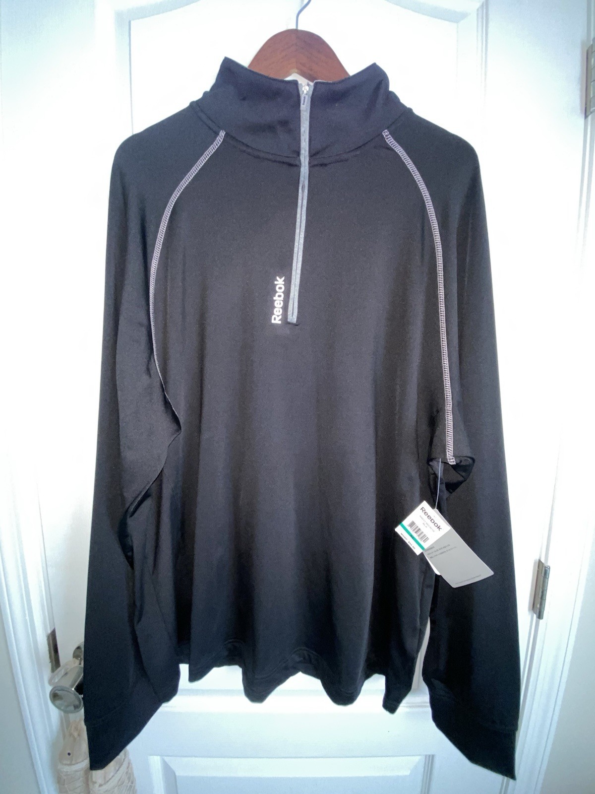 Reebok 1/4 Zip Workout Top Mens Size XL Black with Gray Contrast Stitching NWT gallery