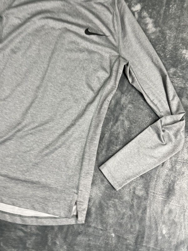 Nike Pro Dri-Fit Long Sleeve Shirt Tight Fit Gray Small Mens Athletic Top gallery