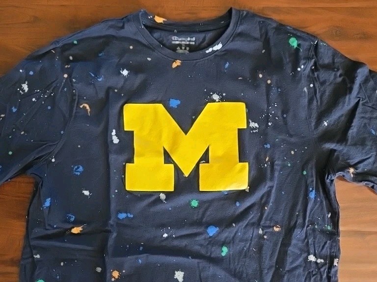 University of Michigan Block M Logo T-Shirt Paint Spatter Size XL gallery