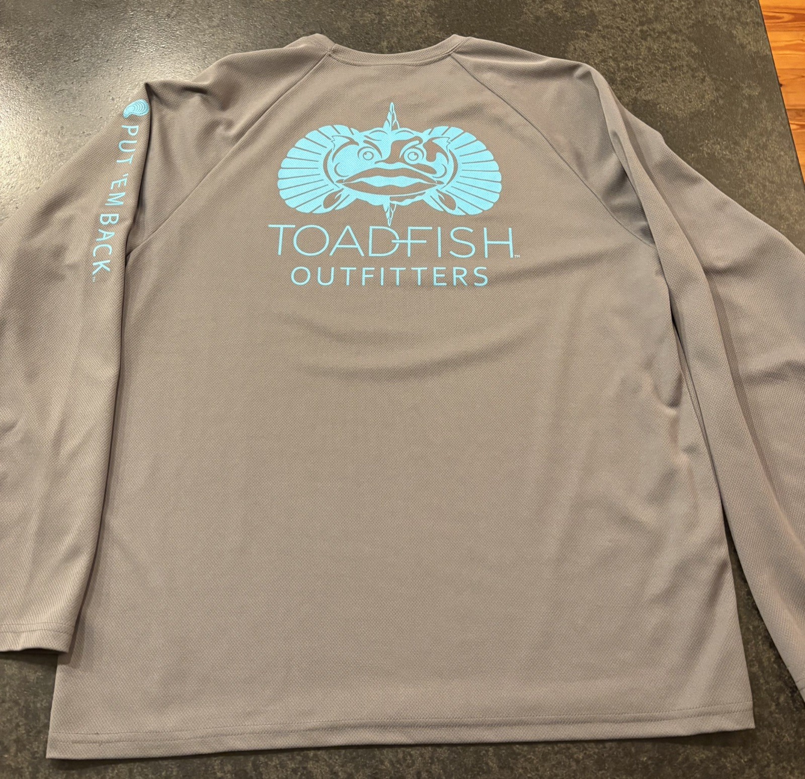 TOADFISH Outfitters Long Sleeve Performance Fishing Shirt Gray - LARGE- used gallery