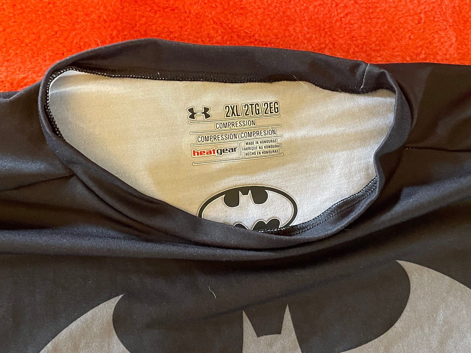 PREOWNED HEATGEAR BATMAN T-SHIRT DC COMICS ( S 13 ) XXL YOUTH SIZE gallery