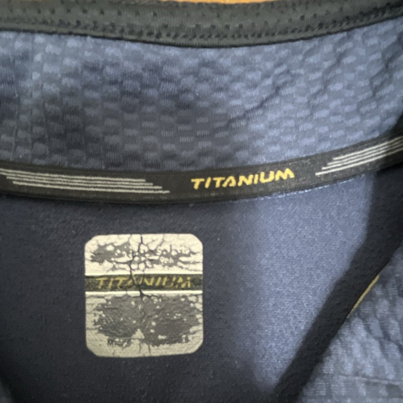 Columbia Titanium Men’s Navy Blue Pullover 1/4 Zip Activewear Top Size L gallery