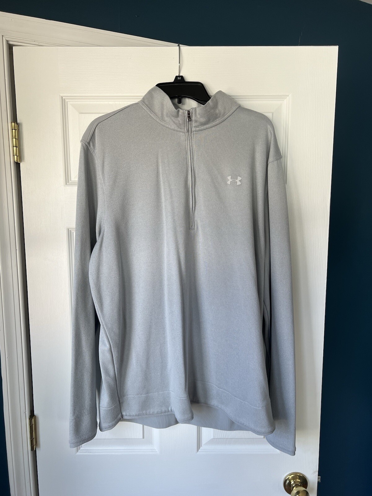 Under Armour Men Light Gray Cold Gear Loose 1/4 Zip Pullover Sz XXL (2XL) gallery
