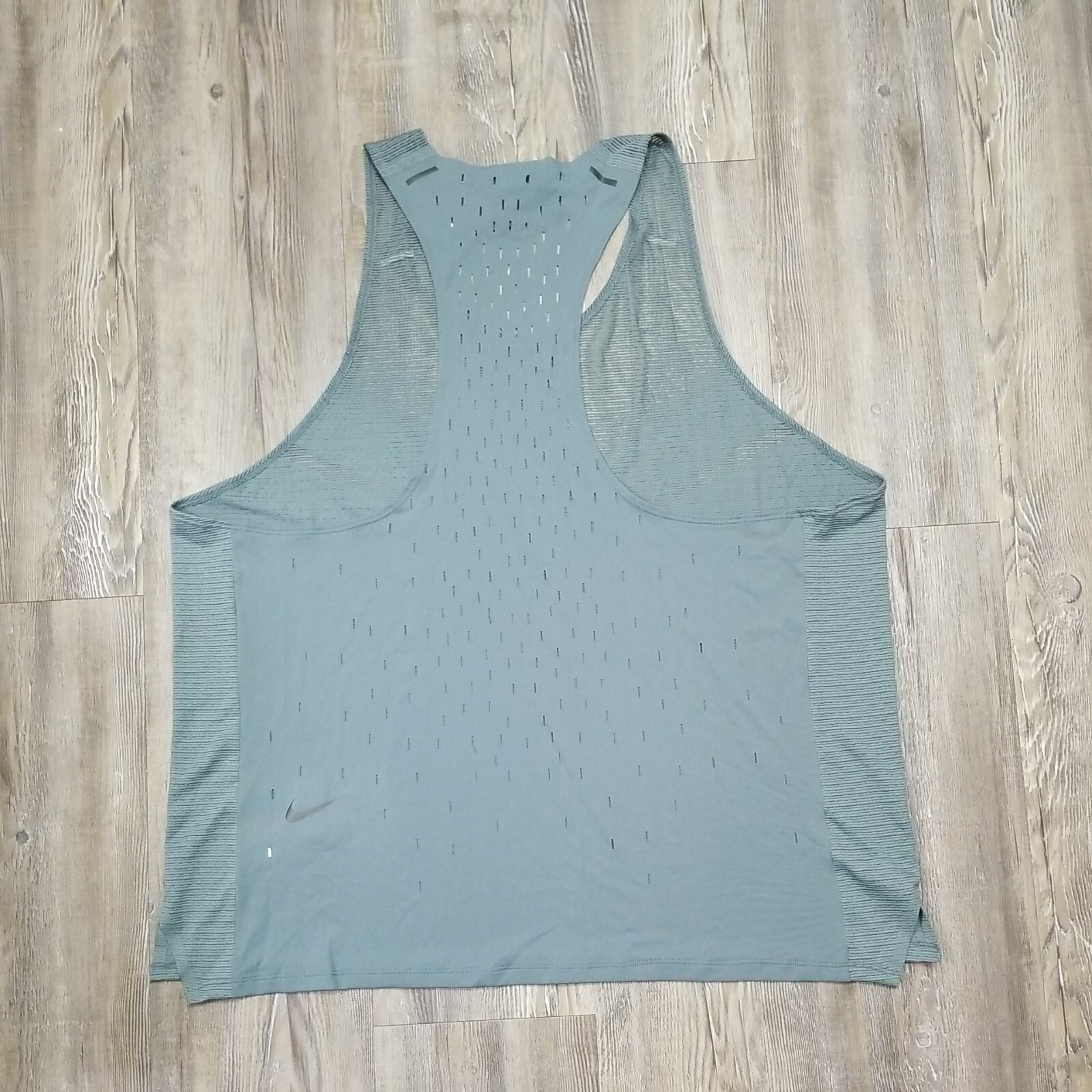 Nike Run Division Adapt Running Tank Top Ozone Blue CU5542-031 Men's XXL gallery
