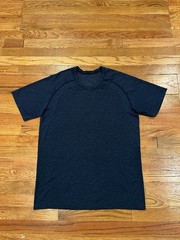 Lululemon Short Sleeve Metal Vent Tech Shirt Men L Activewear Performance Blue