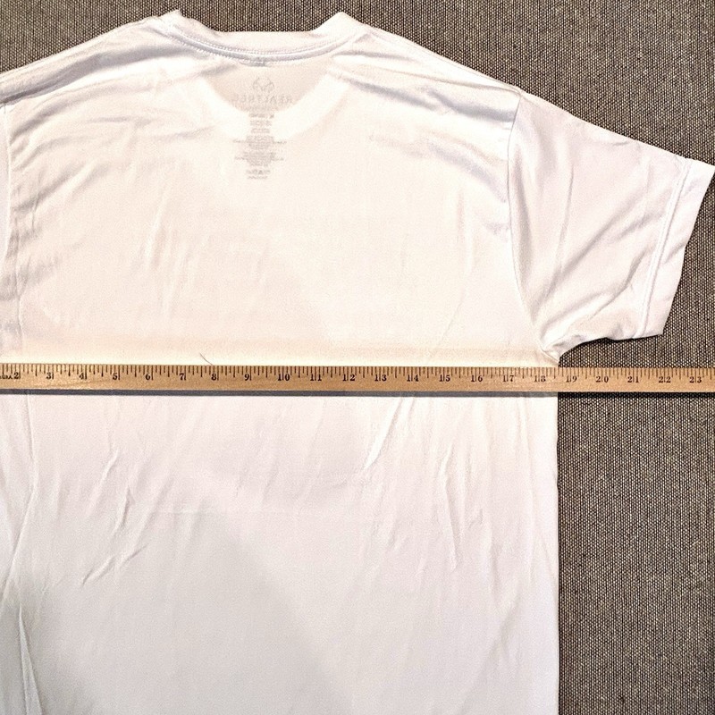 Realtree Performance Tee Shirt Men's M White Fishing USA Flag Short Sleeve • NWT gallery