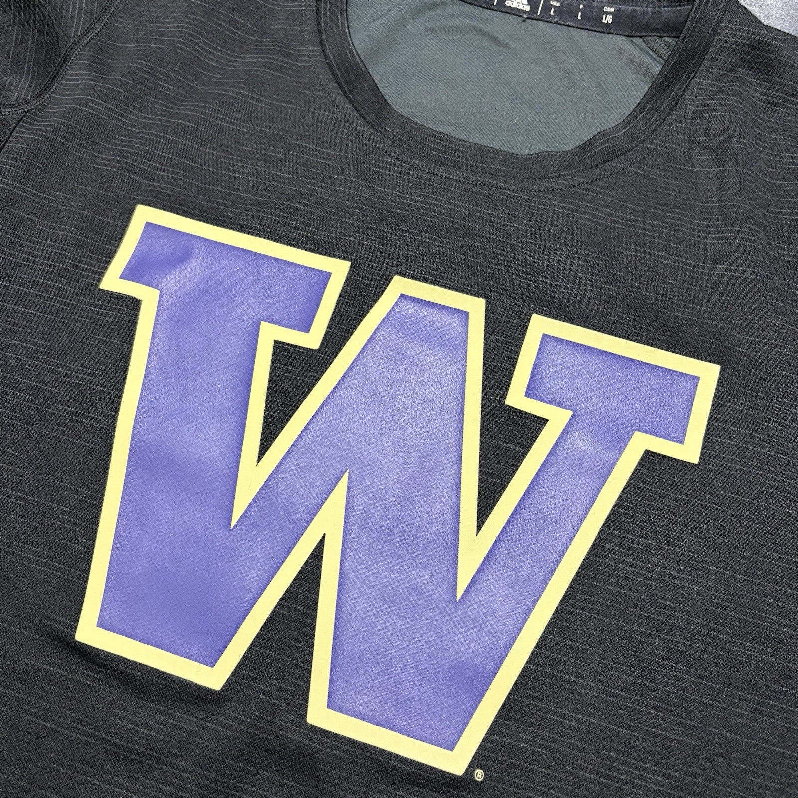 University of Washington Huskies player issue Adidas performance T-shirt LARGE gallery