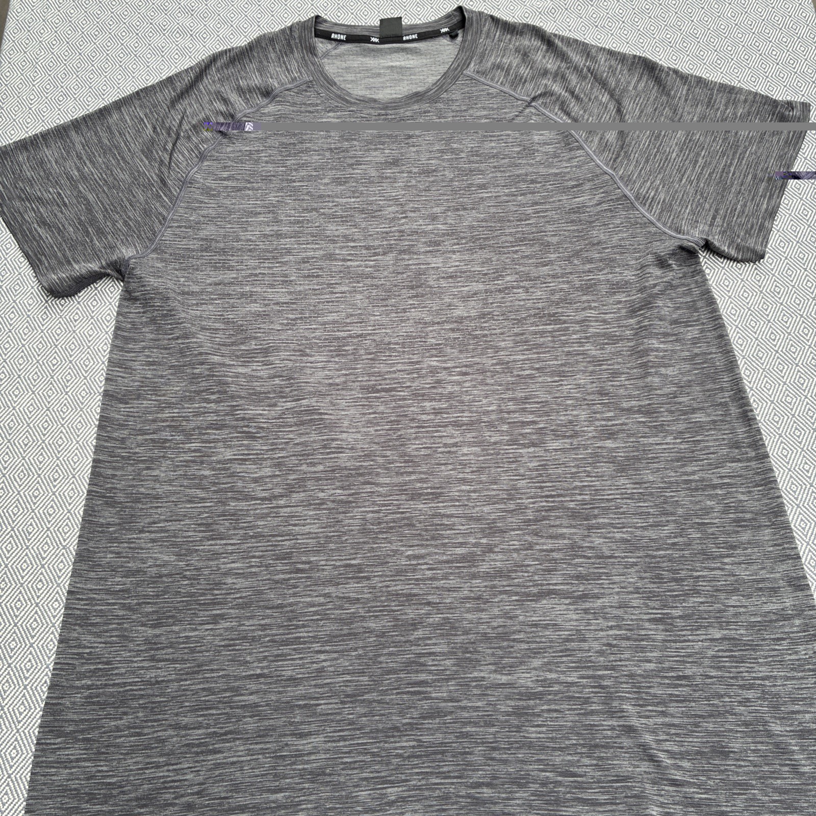 Rhone Reign Performance Tech Shirt Heathered Gray XL Gym Workout Training gallery