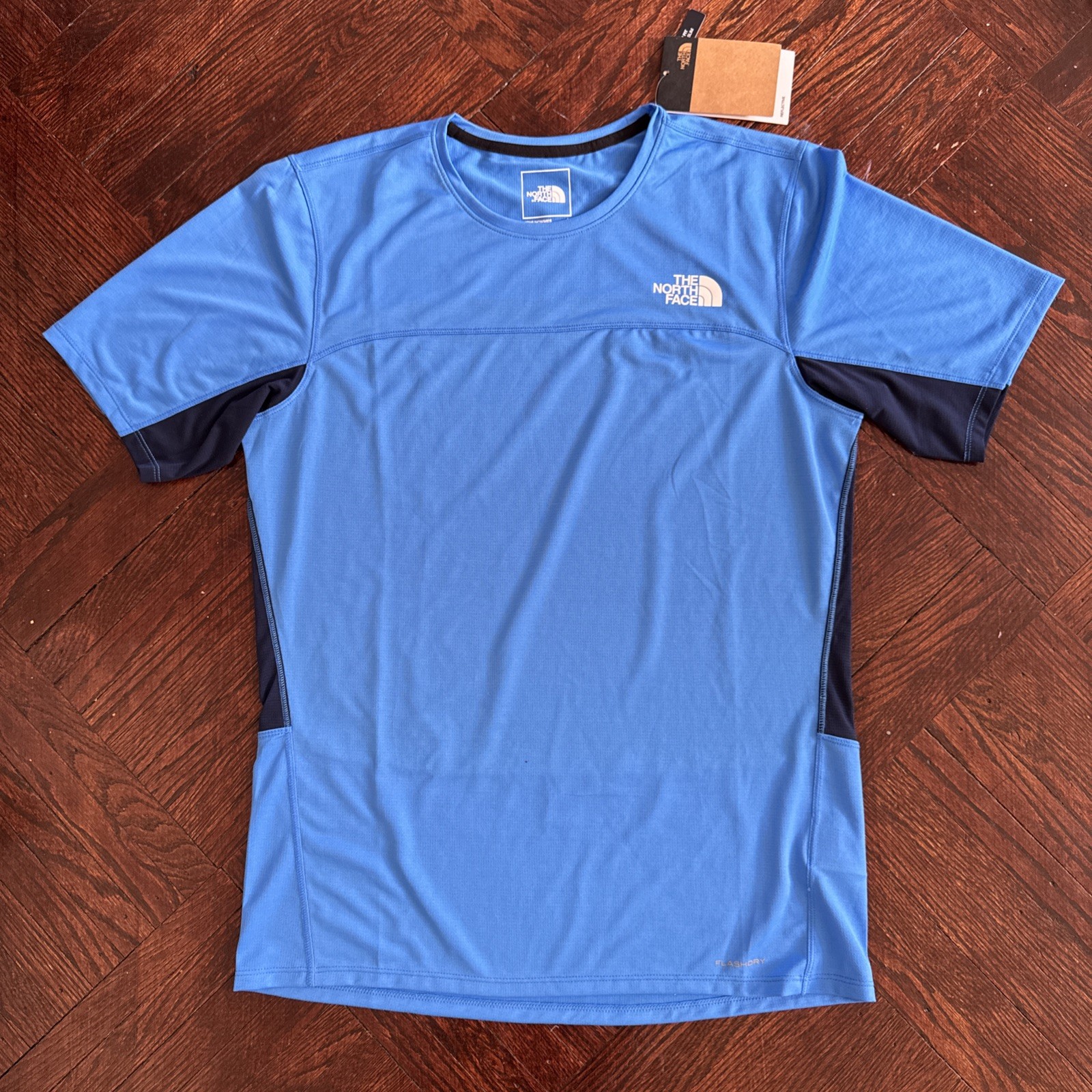 NWT North Face Men’s Medium Blue Flash Dry Short Sleeve Sunriser Shirt gallery