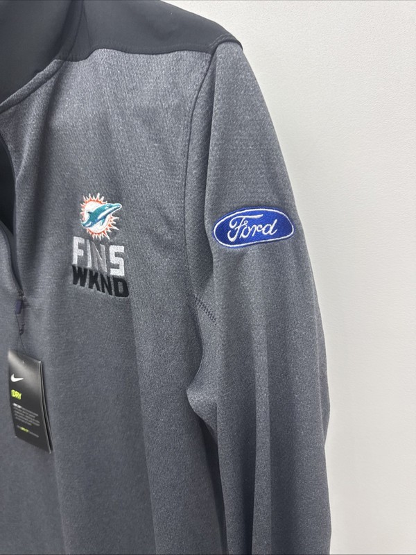 Nike Golf Dri-Fit 1/4 Zip Pullover “Fins WKND” embroidered Ford Patch Medium gallery