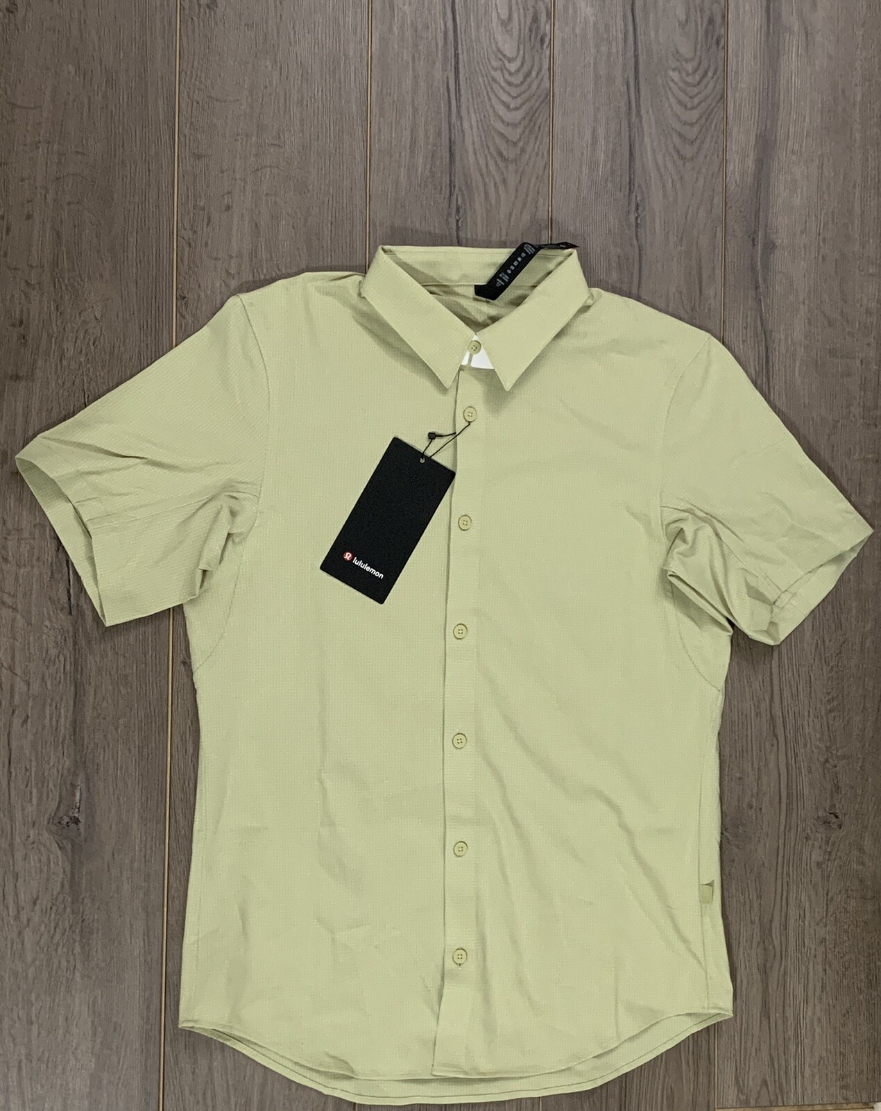 Lululemon Airing Easy Short Sleeve Shirt Size S gallery