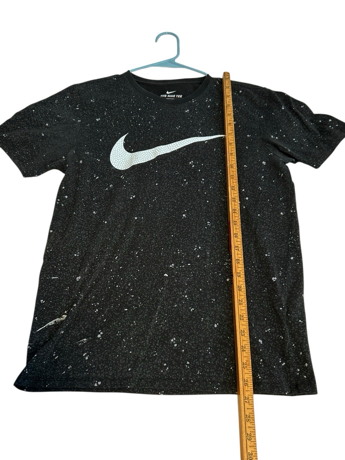 Nike Athletic Fit Dri-Fit Size Medium Black and Gray Speckled w/White Swoosh gallery
