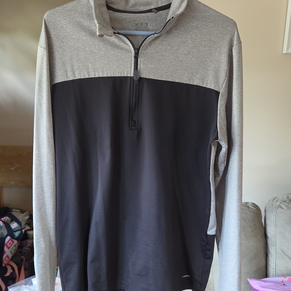 Motion Quarter Zip Pullover