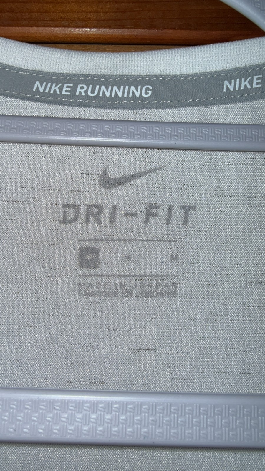 Nike Dri-FIT Running T-Shirt Mens Medium White Athletic Performance Tee gallery