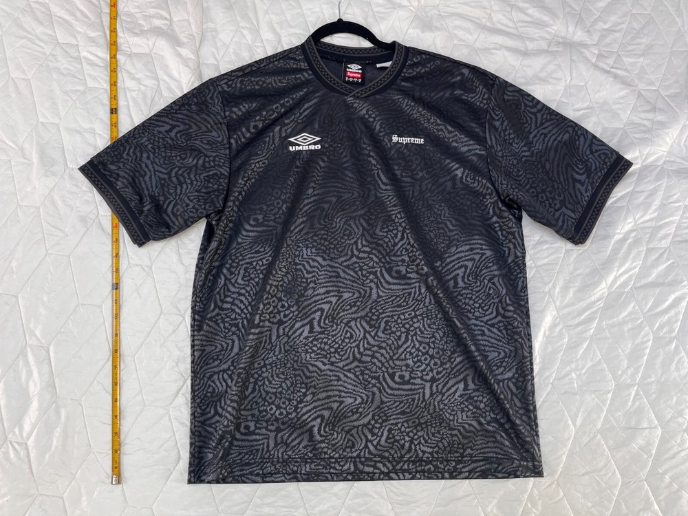 Supreme Umbro Jacquard Animal Print Soccer Jersey Navy Size Medium Soccer