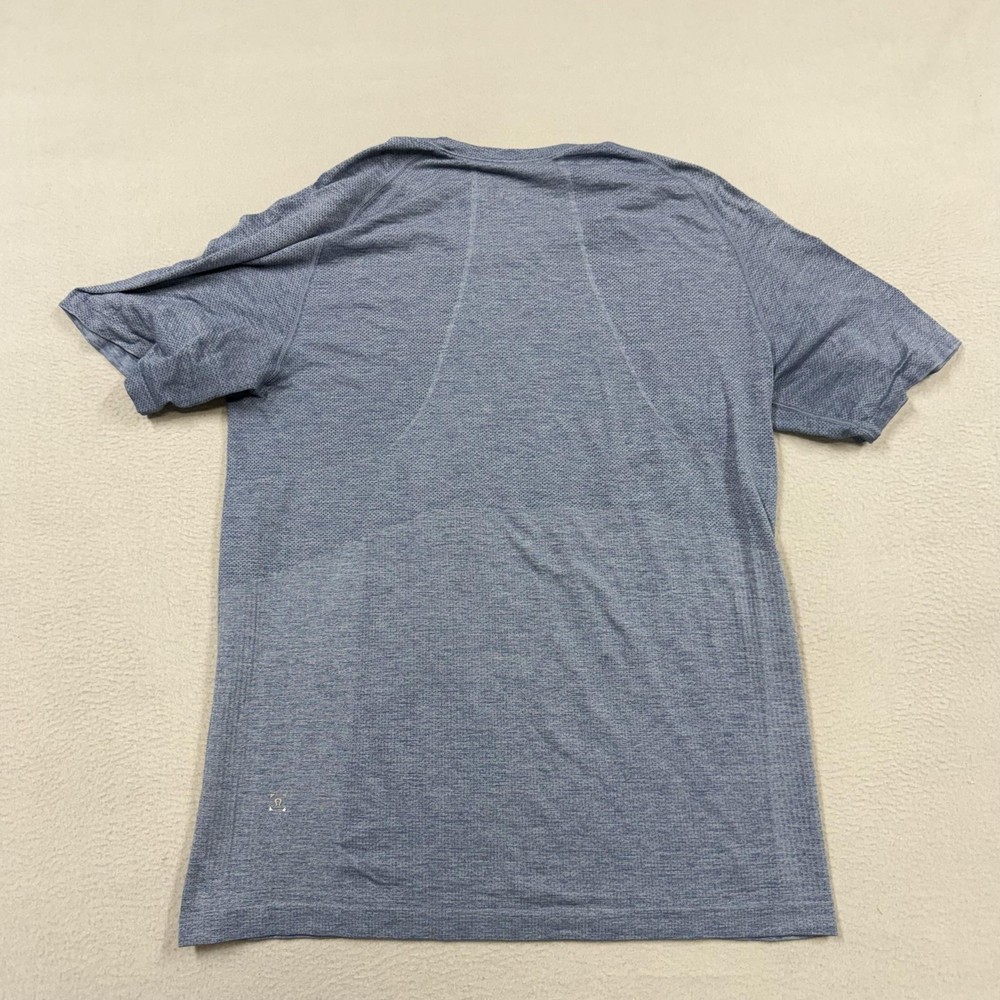 Lululemon Shirt Mens Large Blue Short Sleeve Lightweight Running Performance Top