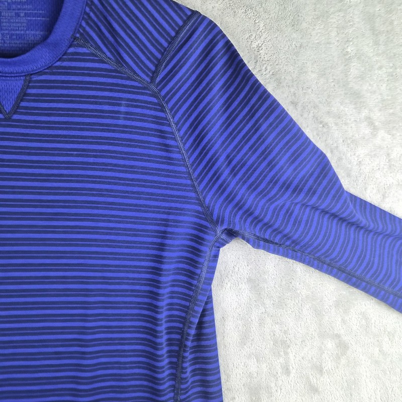 Patagoina Capilene Base Layer Shirt Mens Medium Blue Stripe Polartec Lightweight gallery