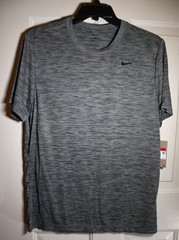 NWT Nike Dri-FIT Legend Training Veneer Men’s Large T-shirt Iron Grey FQ3808