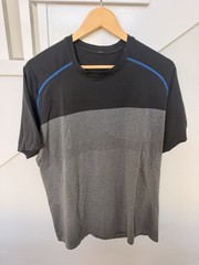 LULULEMON Men 2-Tone Gray Blue Athletic Short Sleeve Top Size XL