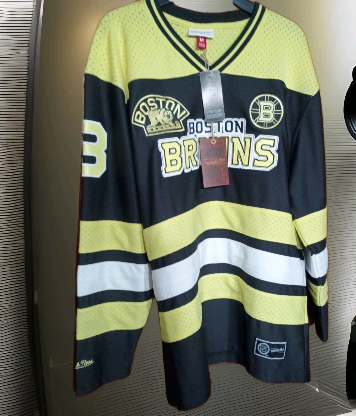 Mens Mitchell & Ness NHL STATESIDE PASTEL V-NECK LS JERSEY BOSTON BRUINS Small gallery