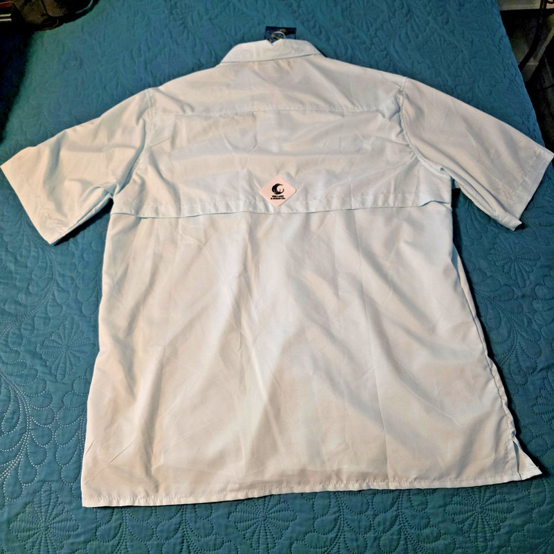 NEW, The Land & Ocean Co Mens XL Light Blue Fishing Shirt Short Sleeve Vent Back gallery
