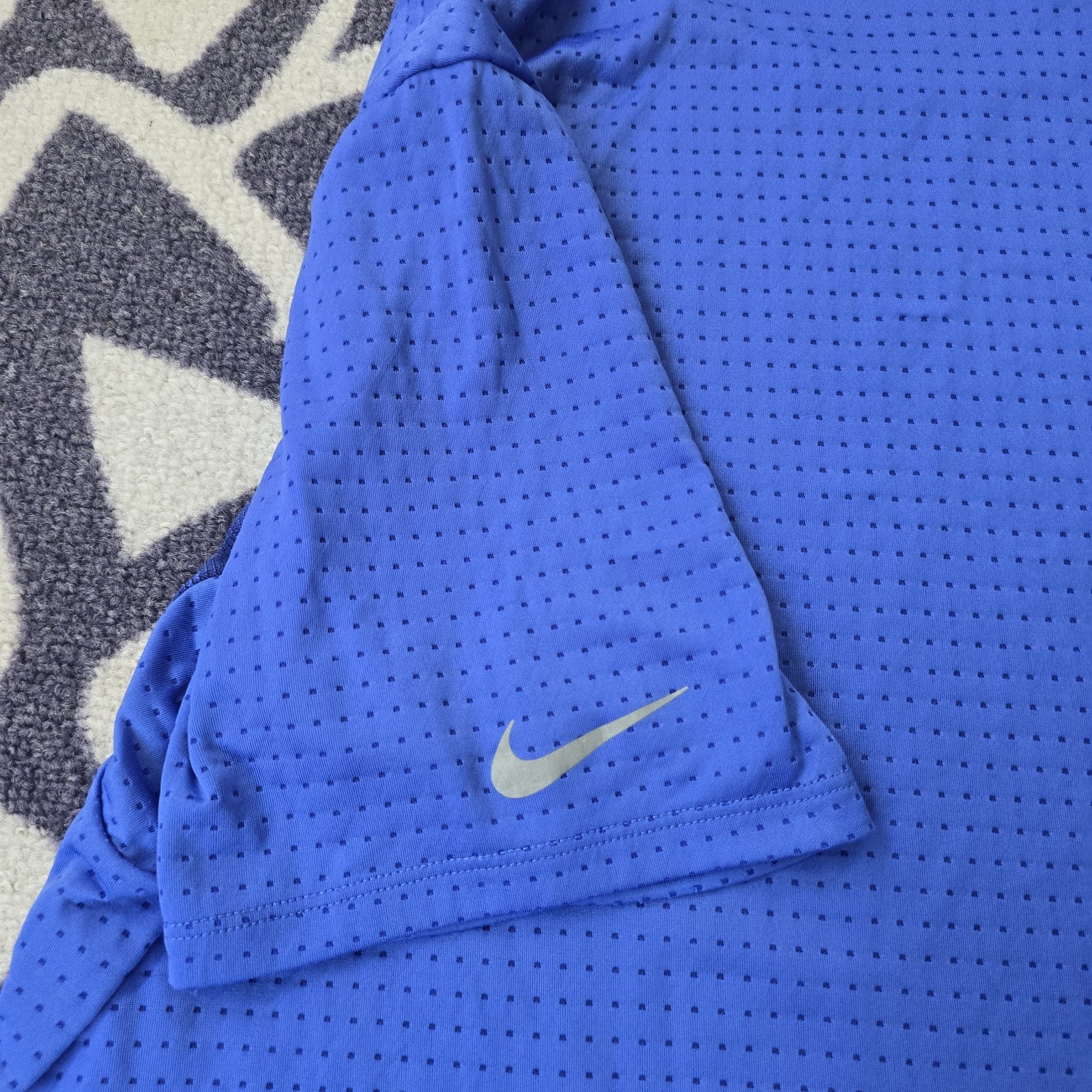 Nike Run Division Sz Medium Rise 365 Dri-Fit Shirt Blue 3M DM4769-432 Men gallery