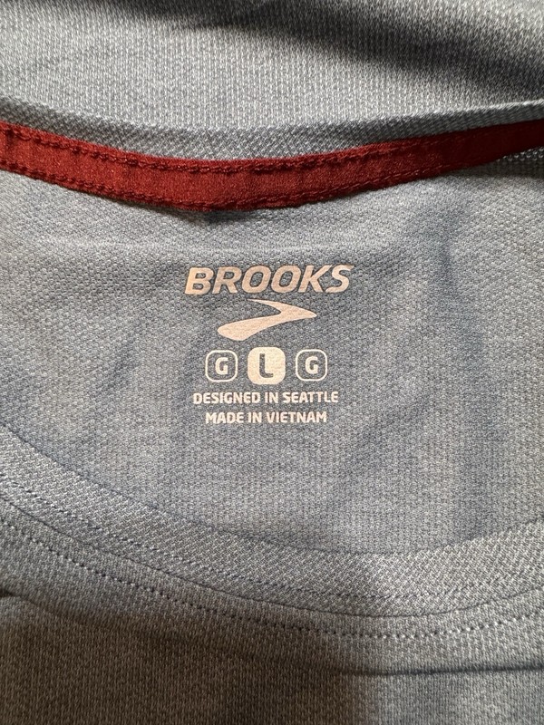 Brooks Men’s Large Storm Blue Running Athletic Short Sleeve Shirt gallery