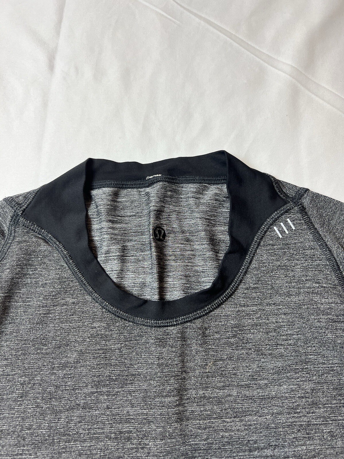 Lululemon Short Sleeve Active Training Compression T Shirt Gray Men's Small gallery