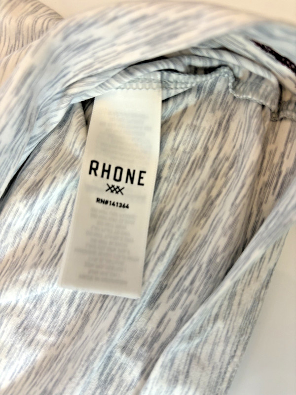 Rhone Reign Tee Soft Sweat-Wicking Top Men size Small Grey gallery