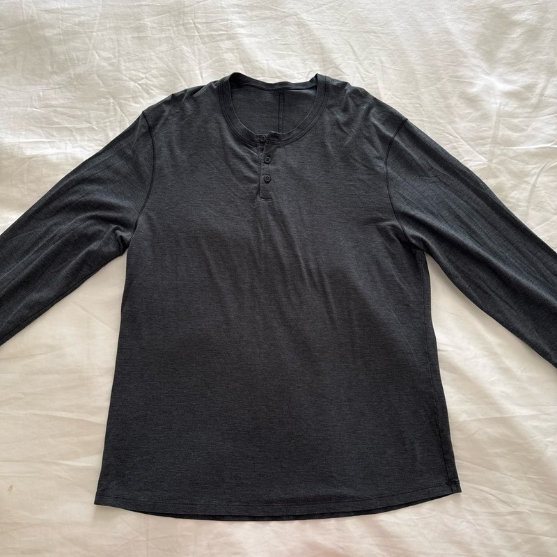 Men’s Lululemon 5 Year Basic Long Sleeve Henley Large Heathered Black gallery