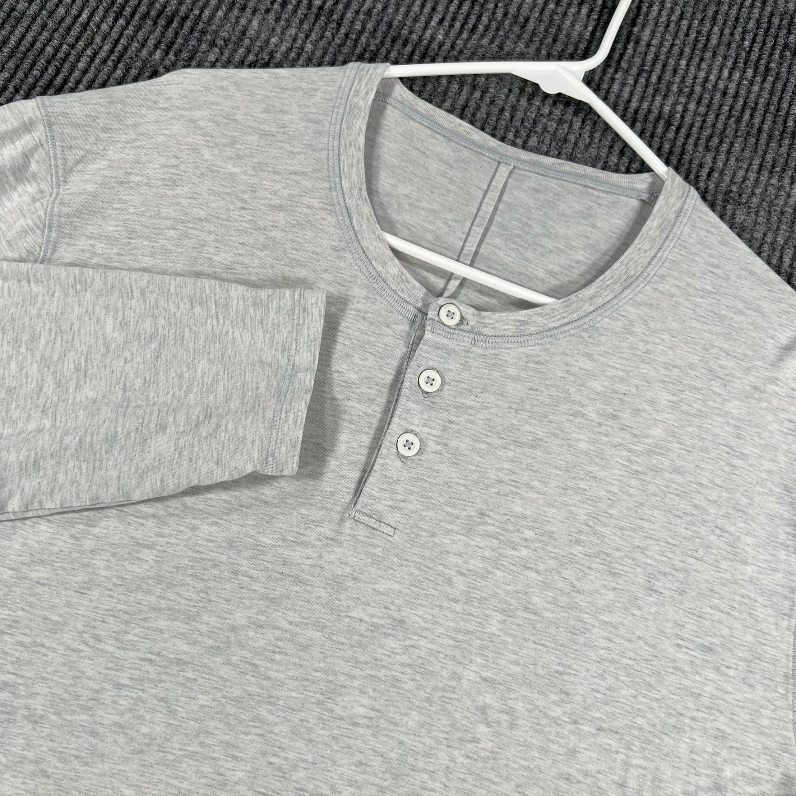 Lululemon Henley Shirt Mens Large Gray Long Sleeve Casual Comfort Outdoor Active gallery