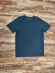 Mens Lululemon Blue T-Shirt Size Medium Athletic Work Out Running