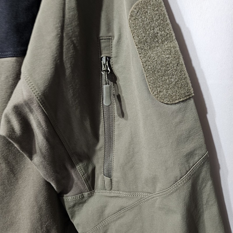 Army Type Pullover With Area For Patches Mens 2xl Fitted Black/Green 1/4 Zip gallery