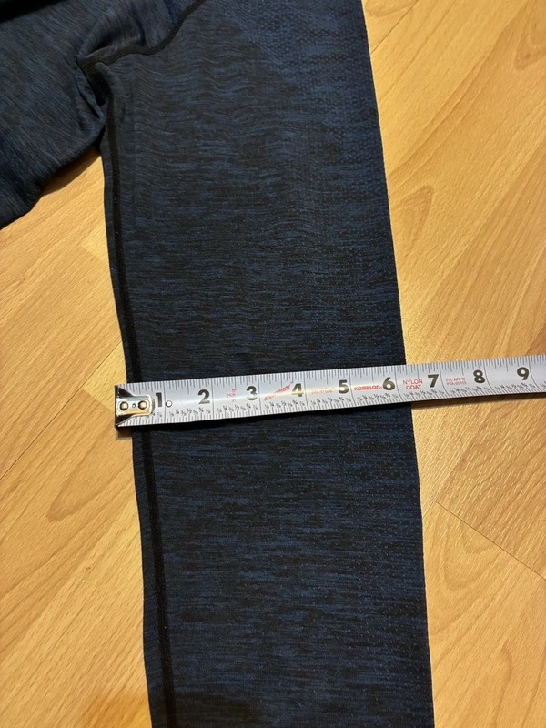 Lululemon Long Sleeve Blue Medium Athletic Workout Leisure Shirt gallery