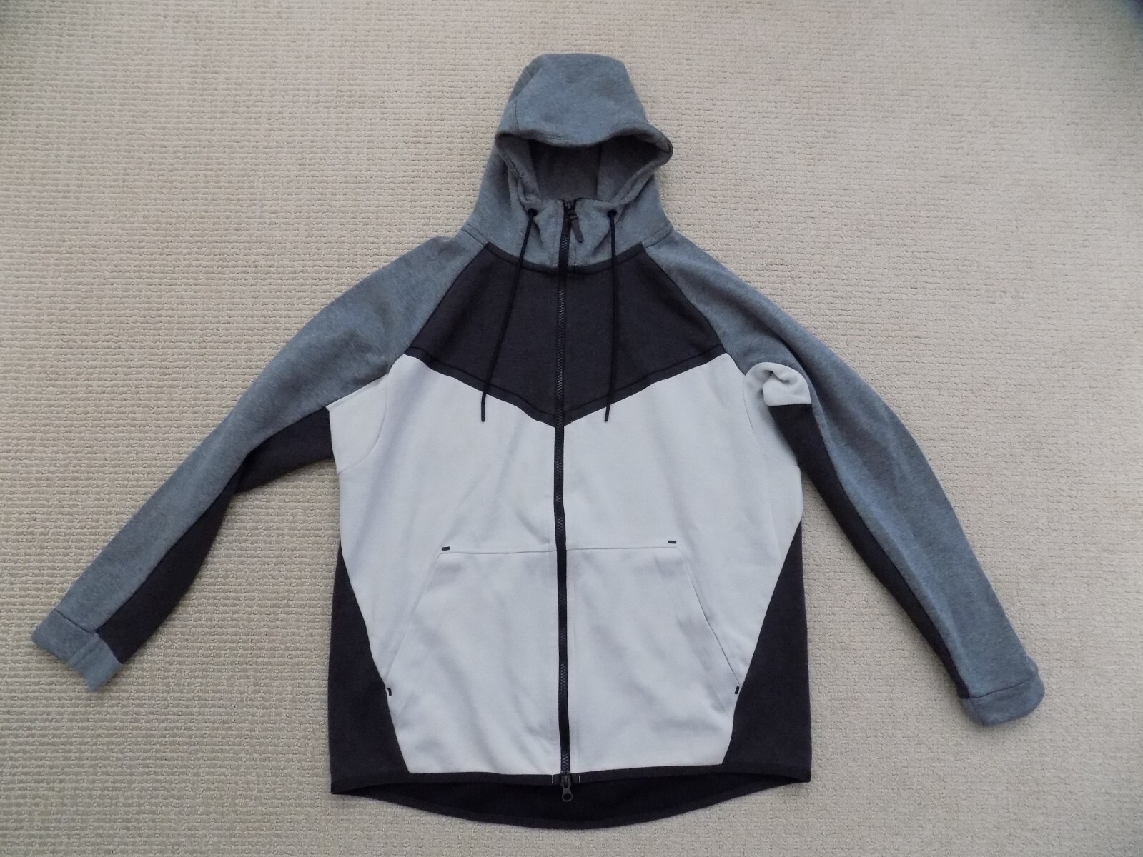 MENS L LARGE NIKE TECH FLEECE WINDRUNNER HOODIE JACKET GRAY BLACK 885904 032 gallery