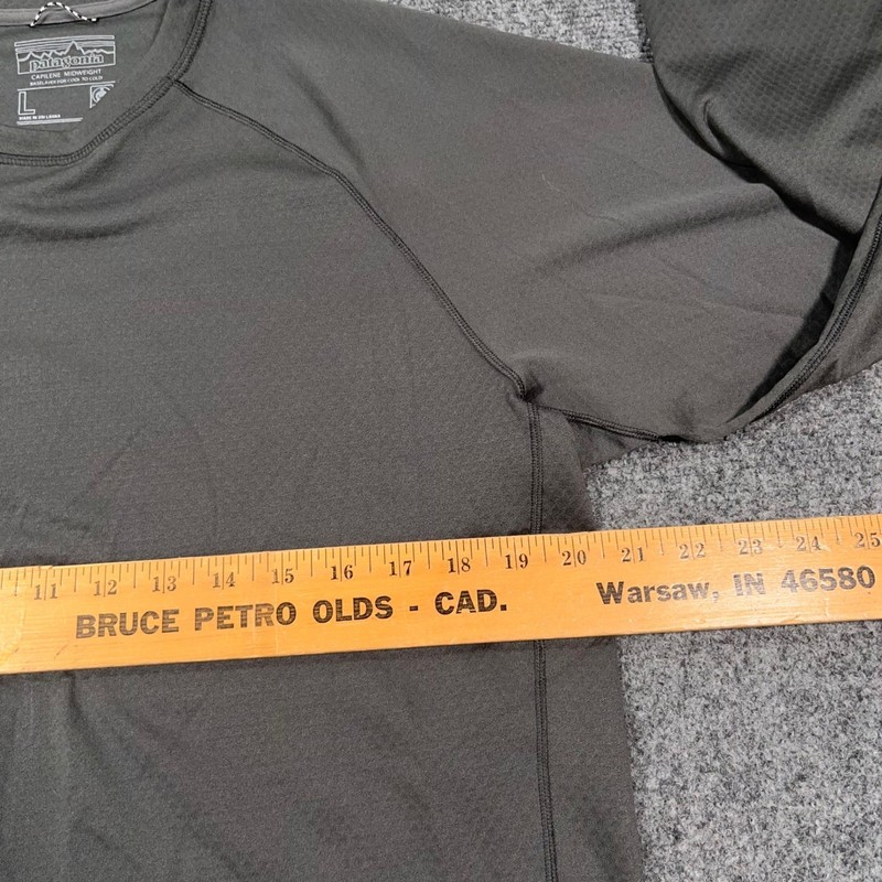 Patagonia Capilene Midweight Baselayer Top Mens Large Crewneck Forge Grey 44427 gallery