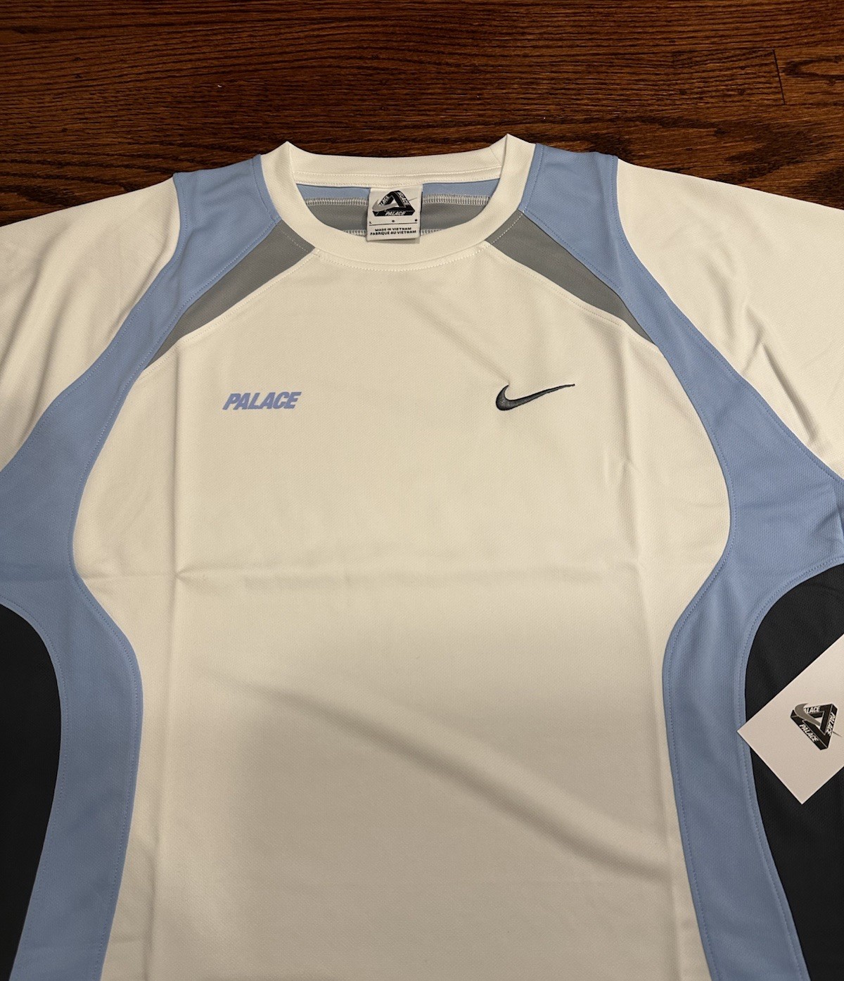 PALACE x NIKE Football Jersey Size Large White Air Max 95 Apparel Collection NEW gallery