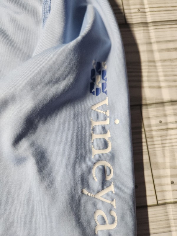 VINEYARD VINES Performance SMALL LONG SLEEVE A-WHALE-USA FLAG Under Armour SHIRT gallery