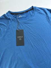 VRST Men’s Large Blue Tide Icon Tee Moisture Wicking Stretch UVP30+ T-Shirt NWT