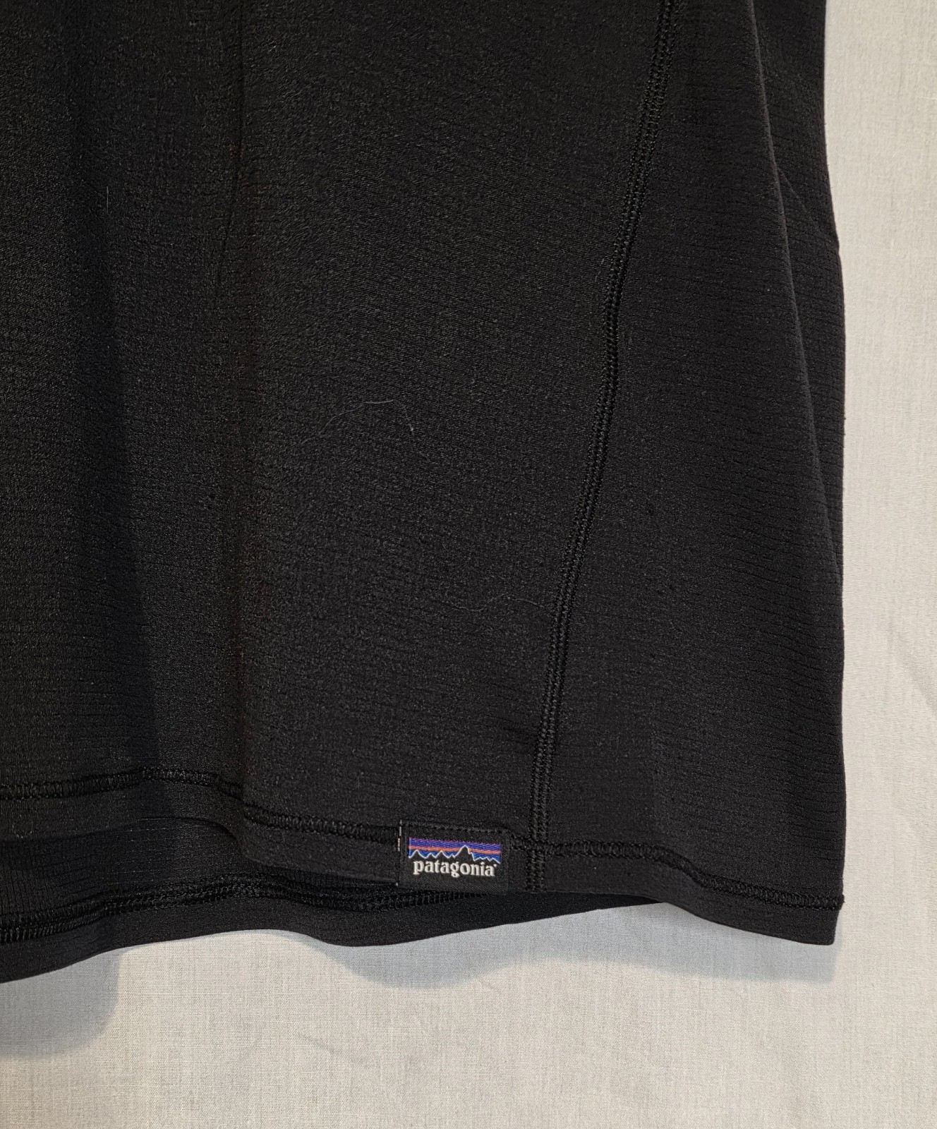 Patagonia Capilene Cool Lightweight Crewneck Top Shirt Base Layer Size XL gallery