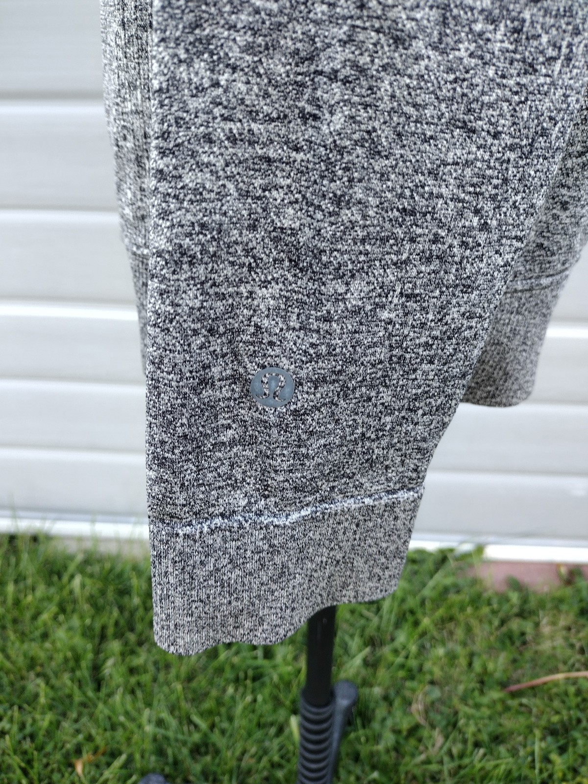 Lululemon Shirt Mens Medium Gray Engineered Warmth Crew Merino Wool Stretch gallery