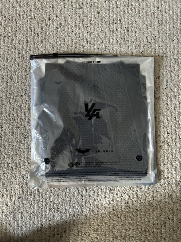 YOUNGLA (SOLD OUT) - 4259 - BATMAN COMPRESSION TEES - BLACK - MEDIUM SHIPPED ✅ gallery