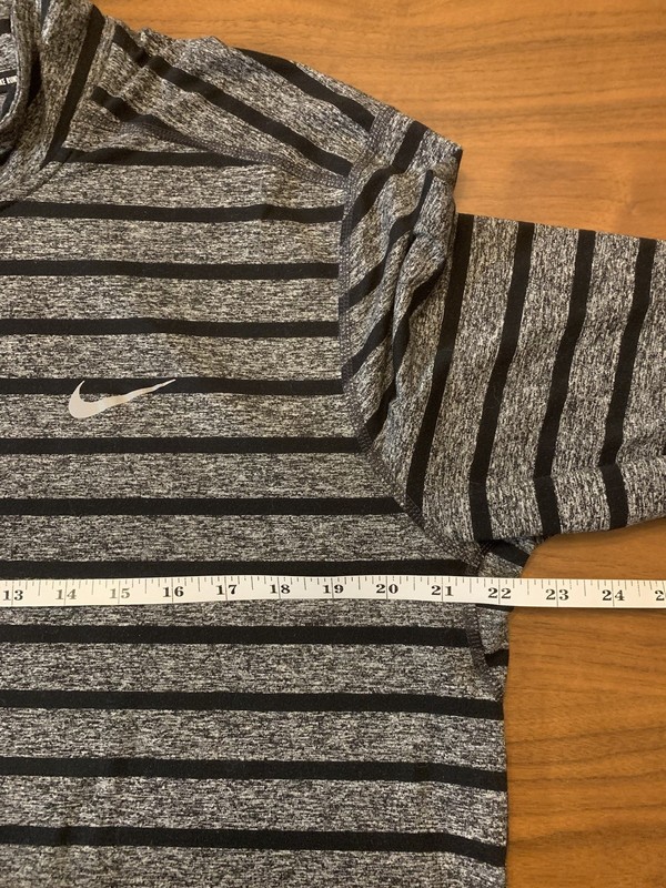 Nike Element Running Pullover 1/2 Zip Shirt Mens L Striped DriFit Mock Thumbhole gallery