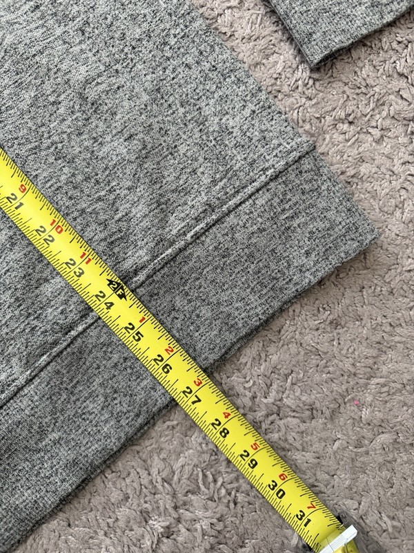 Lululemon Pullover Men's Large Gray Engineered Warmth Half Zip Stretch Gym gallery