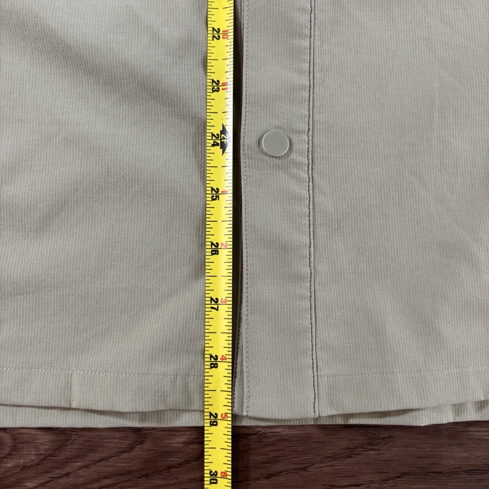 Lululemon Men's Laurel Green Water-Repellent Hiking Short Sleeve Shirt Size XL gallery