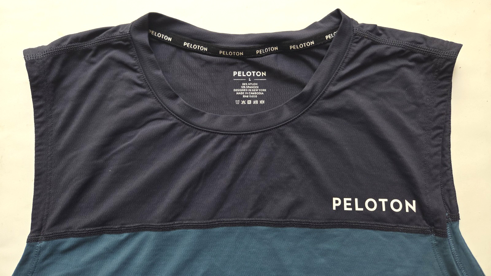 Men's size Large Peloton Athletic Cycling Sleeveless Tank Shirt blue/black gallery
