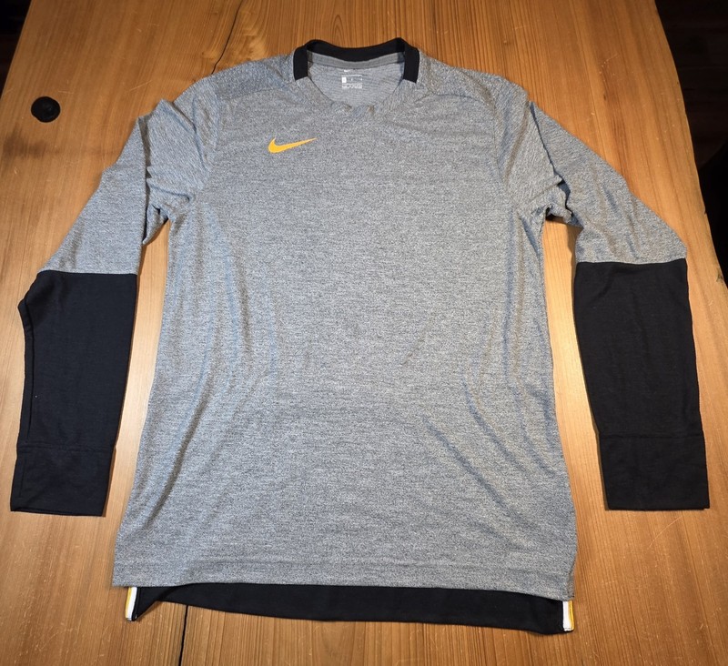 Nike Men’s Large Gray Black Long Sleeve Athletic Shirt Dri-Fit Yellow Swoosh gallery